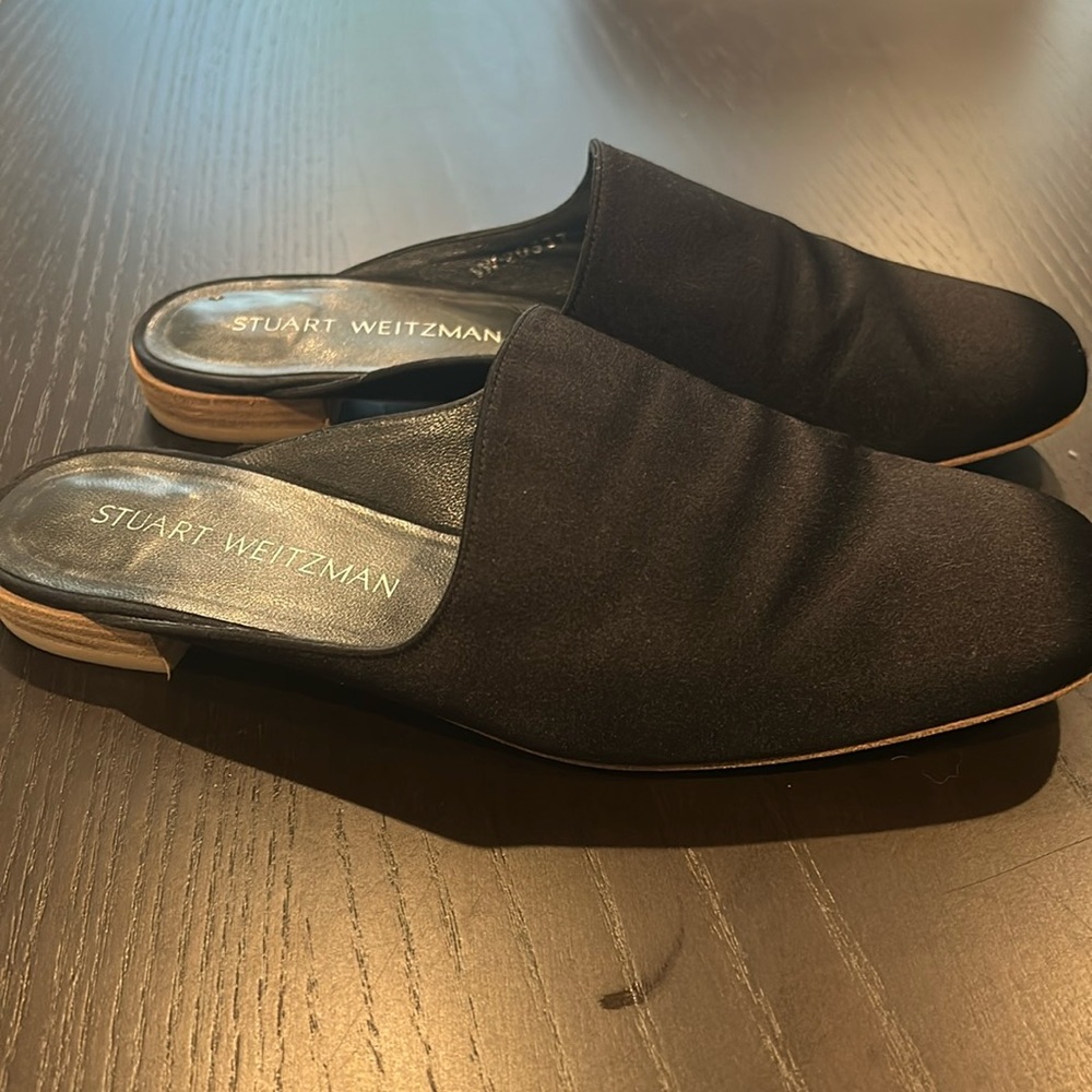 Stuart Weitzman mules. Satin. Size 6.5.